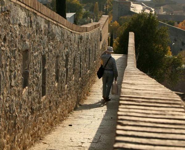 La muralla de Girona con los niños: Una aventura histórica y gratuita